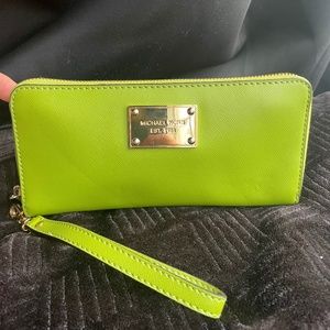 Michael Kors Continental Leather Wallet Lime Green